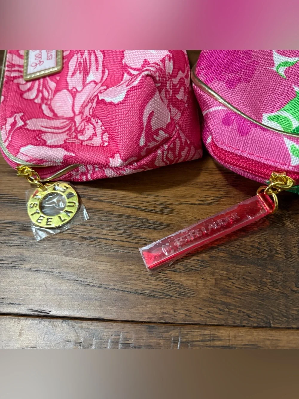 NWT 2 Lilly Pulitzer x Estee Lauder Floral Zip Around Cosmetic Makeup Bag Gold